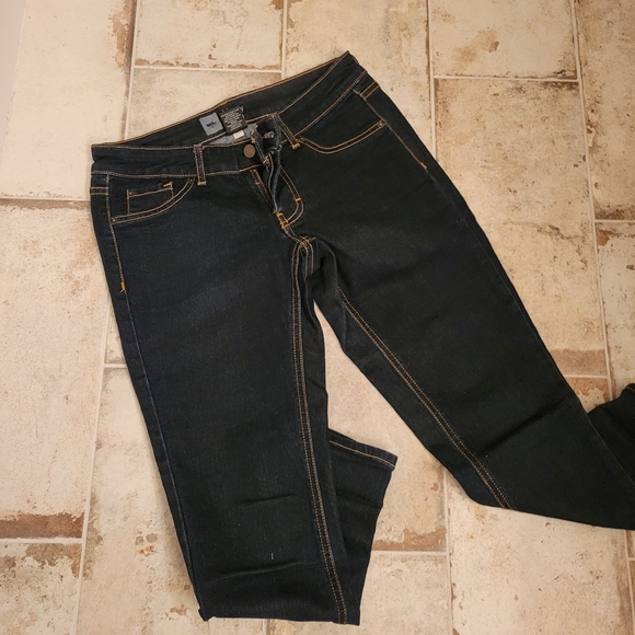 Capris - Picture 3 of 5